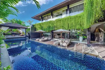Image de 3br Garden Villa w/ Pool | Central Seminyak, Bali