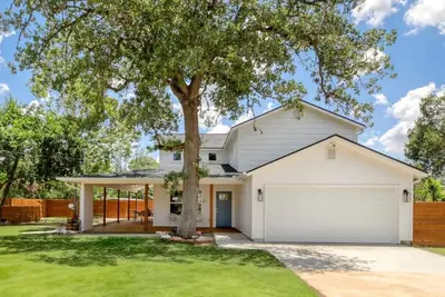 Image de Beautiful & New Austin Getaway Under The Stars!