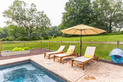 Image de Myers Ridge - Stylish Country Retreat + Pool