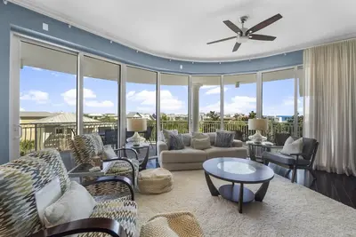 Image de The Alexander 401- 30a Beach in Style, Seacrest Pool, 2 Bikes, Free Golf, Slps 7