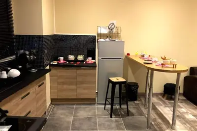 Image de Loft 100 M2 avec jacuzzi, sauna, à 10 minutes du vieux port. Marseille 4 ème