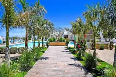 Image de Private Gated Retreat: Pool, Bbq, Near Shops