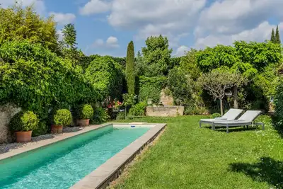 Image de Maison de vacances à louer avec piscine à Lourmarin - Au Cœur du Village