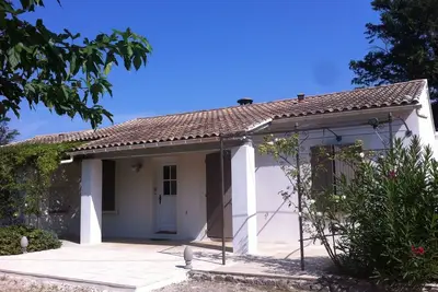 Image de Villa située à la campagne avec piscine