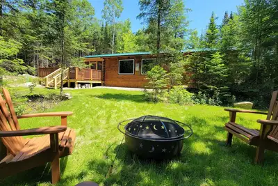 Image de The Modern Pine Tiny Home - With Hot Tub Near Titus Mountain