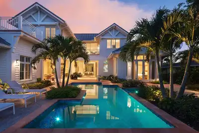 Image de Brand new 4bdr Villa in Old Naples - walking distance to Beach