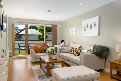 Apartment 453 - Clifden - sleeps 4 guests  in 2 bedrooms
