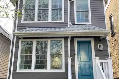 Image de Single Family Home in Logan w/ 2 Car Garage