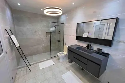 Image de Spacious apartment right by Boma in Almadies/Ngor.