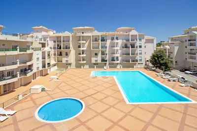 Image de Agréable appartement pour 4 personnes avec climatisation, Wifi, piscine, Tv et terrasse