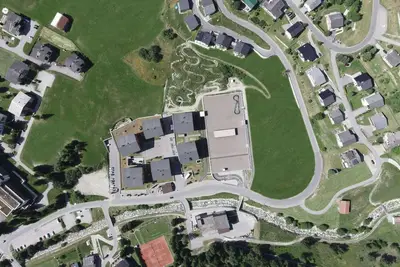 Image de Agréable appartement avec bain à remous, Wifi, piscine, Tv, balcon et vue panoramique