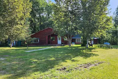 Image de Rustic Cabin Hyde-A-Way