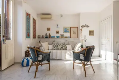 Bel appartement pour 4 personnes avec climatisation, Wifi et Tv
