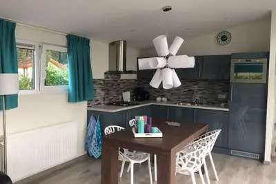 Image de Merveilleuse maison de vacances privée pour 4 personnes avec piscine, Wifi, Tv et terrasse