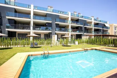Image de Joli appartement pour 4 personnes avec climatisation, Wifi, piscine, Tv, terrasse et parking