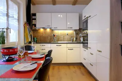 Image de Bel appartement pour 3 personnes avec Wifi, Tv, terrasse et parking