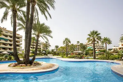 Image de Confortable appartement pour 6 personnes avec Wifi, piscine, climatisation, Tv et terrasse