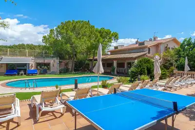 Image de Belle maison de vacances privée avec climatisation, Wifi, piscine privée, Tv, patio et parking
