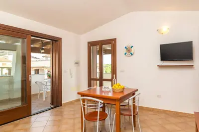 Image de Agréable appartement pour 4 personnes avec climatisation, Tv, terrasse et parking