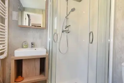 Image de Joli appartement dans une maison de vacances avec climatisation, Wifi, Tv, terrasse et animaux admis