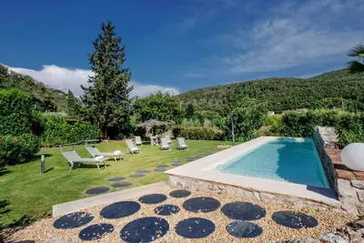 Image de Maison de vacances privée avec piscine privée, climatisation, Wifi, Tv, patio, animaux admis