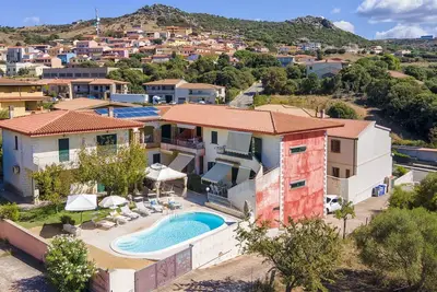 Image de Confortable appartement pour 6 personnes avec Wifi, piscine, climatisation, Tv, patio et parking