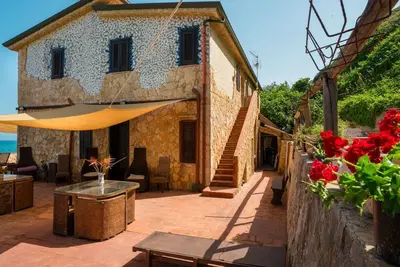 Image de Confortable appartement pour 4 personnes avec Wifi, Tv et parking