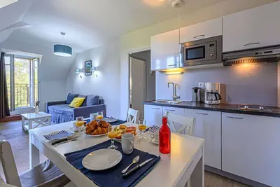 Image de Joli appartement pour 4 personnes avec piscine, Wifi, Tv, balcon, vue panoramique et parking