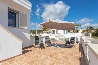 Image de Bel appartement dans une maison de vacances avec climatisation, Tv, patio, animaux admis et parking