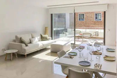 Image de Merveilleuse maison de vacances pour 7 personnes avec climatisation, Wifi, Tv, terrasse et parking
