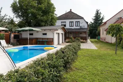 Joli appartement avec Wifi, piscine privée, climatisation, Tv, balcon et parking
