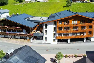 Image de Joli appartement pour 6 personnes avec Wifi, Tv, balcon, vue panoramique et parking