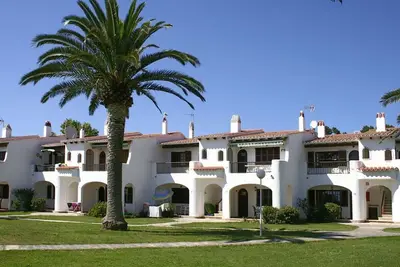 Image de Agréable appartement pour 4 personnes avec Wifi, piscine, Tv, vue panoramique et parking