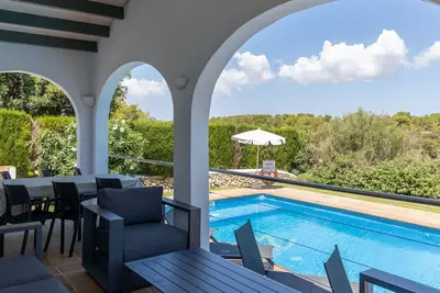Image de Belle maison de vacances privée avec piscine privée, Wifi, climatisation, Tv, patio et parking