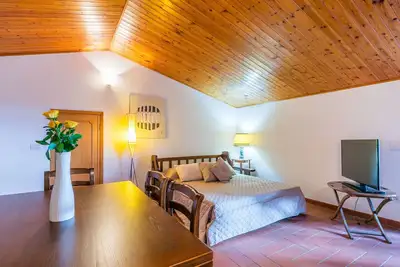 Image de Confortable appartement pour 5 personnes avec climatisation, Wifi, piscine, patio et animaux admis