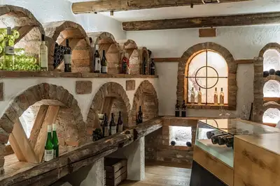 Image de Bel appartement dans une maison de vacances avec Wifi, bain à remous, Tv, balcon et vue panoramique