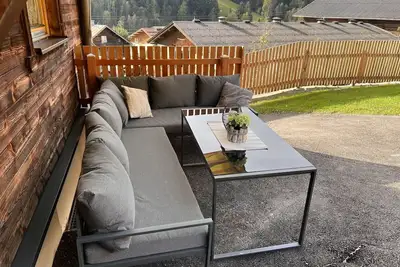 Image de Merveilleuse maison de vacances privée pour 10 personnes avec Wifi, Tv, patio et parking