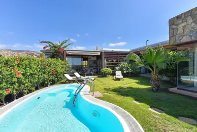 Image de Belle maison de vacances privée avec Wifi, piscine privée, climatisation, Tv et animaux admis
