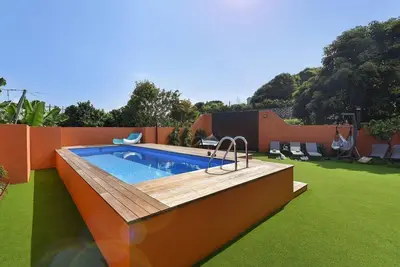 Image de Merveilleuse maison de vacances privée avec Wifi, piscine privée, Tv, patio et parking