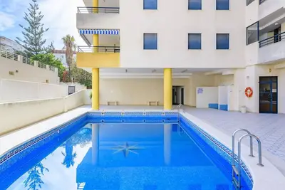 Image de Joli appartement pour 4 personnes avec climatisation, piscine, Tv, terrasse et parking
