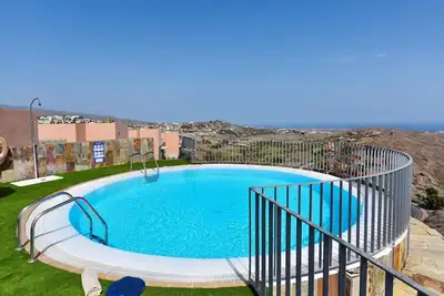 Image de Merveilleuse maison de vacances privée avec climatisation, piscine, Tv, animaux admis et parking