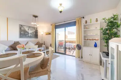 Image de Joli appartement pour 4 personnes avec climatisation, Wifi, piscine, Tv et balcon