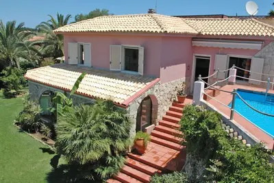 Image de Maison de vacances privée avec climatisation, piscine privée, Wifi, Tv, terrasse, parking