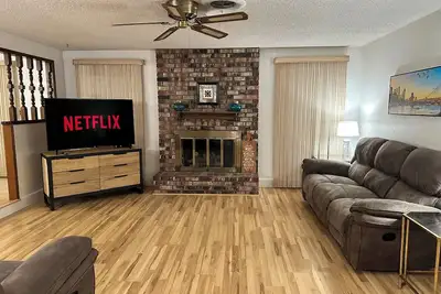 Image de Free pkg up to 4 cars/6 guests max/King/Qn/Twin beds