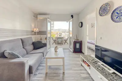 Image de Joli appartement pour 4 personnes avec Wifi, climatisation, Tv, terrasse et animaux admis