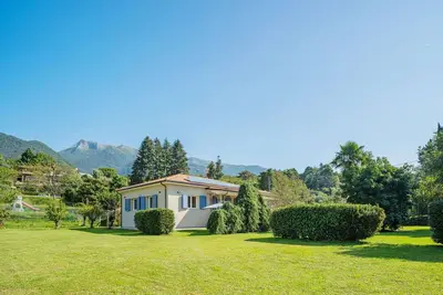 Image de Magnifique maison de vacances privée pour 8 personnes avec Wifi, Tv et terrasse