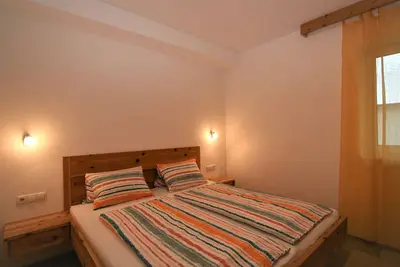 Agréable appartement pour 4 personnes avec Wifi, Tv, terrasse et parking