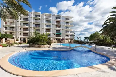 Joli appartement pour 5 personnes avec piscine, Tv et terrasse