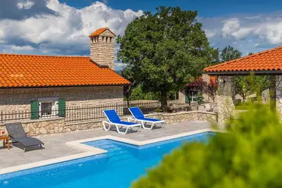 Image de Maison de vacances privée avec climatisation, piscine privée, Wifi, bain à remous, Tv, terrasse