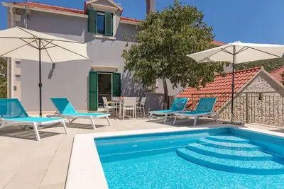 Image de Maison de vacances privée avec climatisation, Wifi, piscine privée, Tv, terrasse, parking